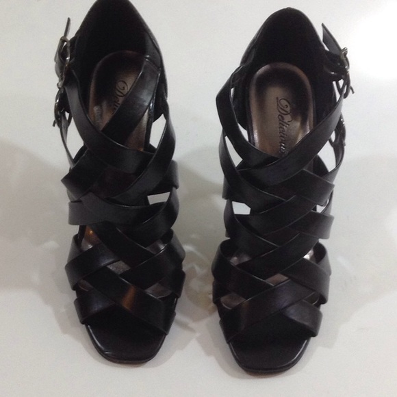 Delicious strappy sandals - Picture 7 of 8